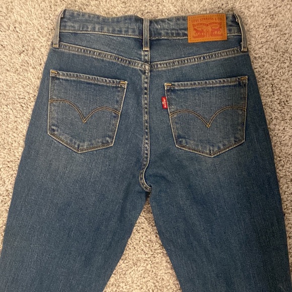 Levi’s destroyed skinny 721 high rise medium blue - Picture 3 of 5